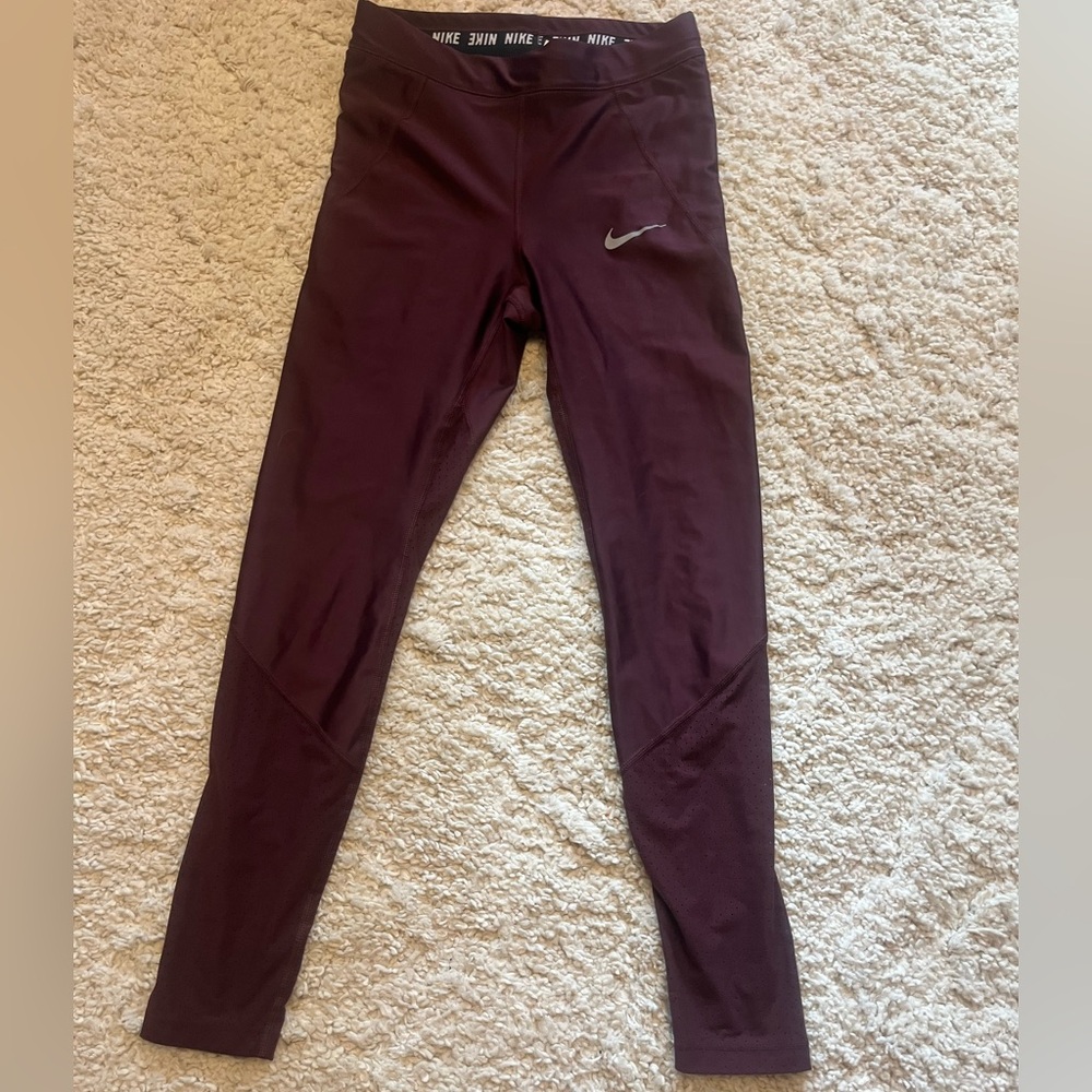 Nike Women’s Maroon Leggings